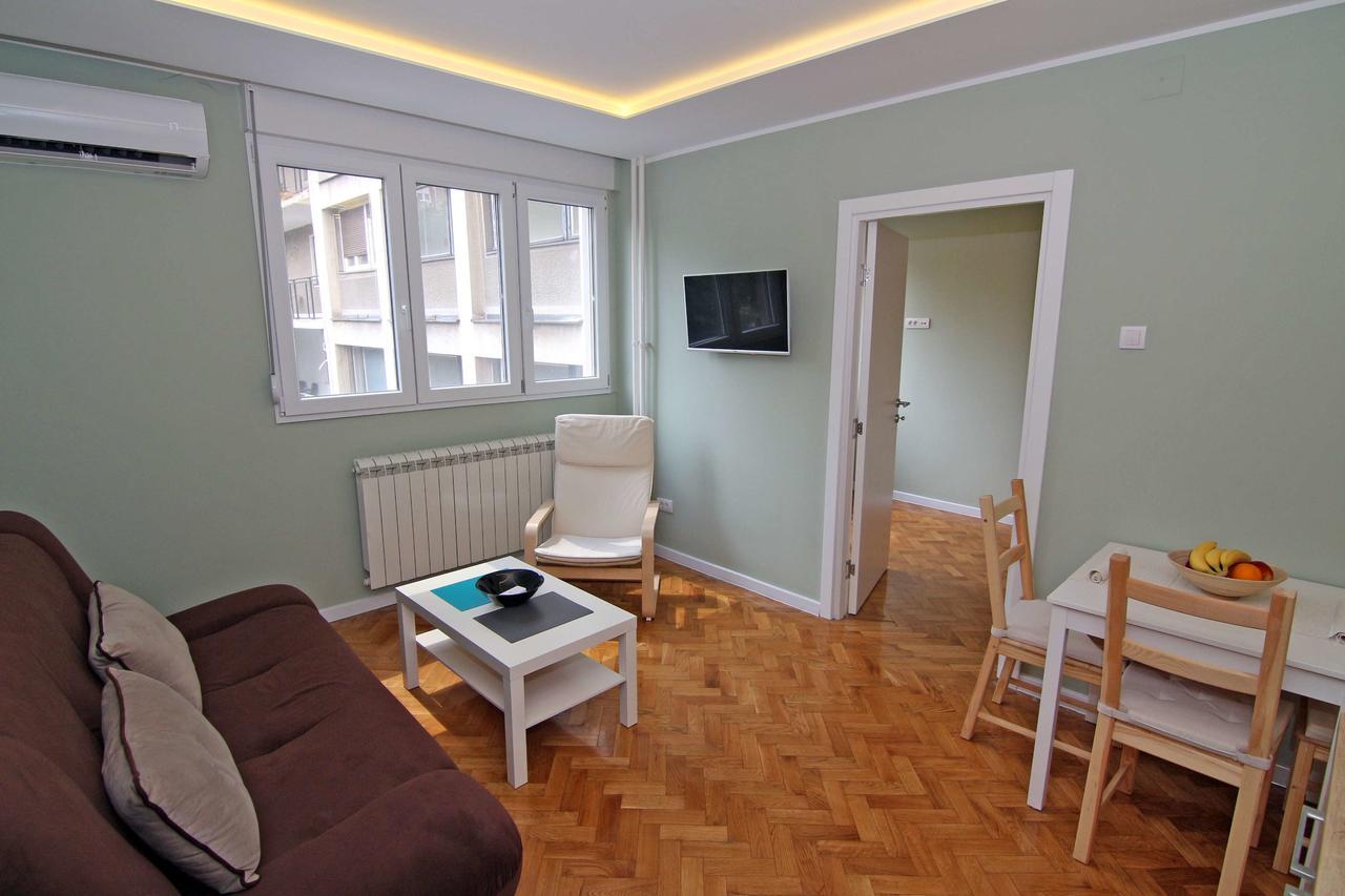 Apartmani 27 Belgrado Buitenkant foto